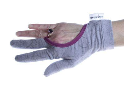 Regi's Grip Quilting Gloves - Grey Flower Print