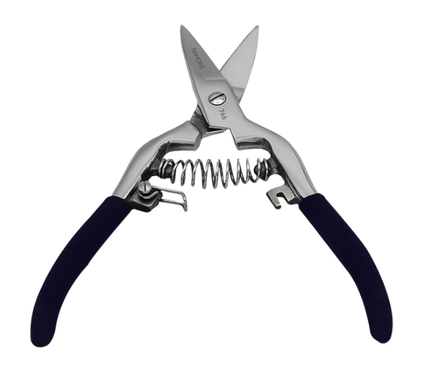 Rag Quilt Spring-Action Snips 6-1/2in
