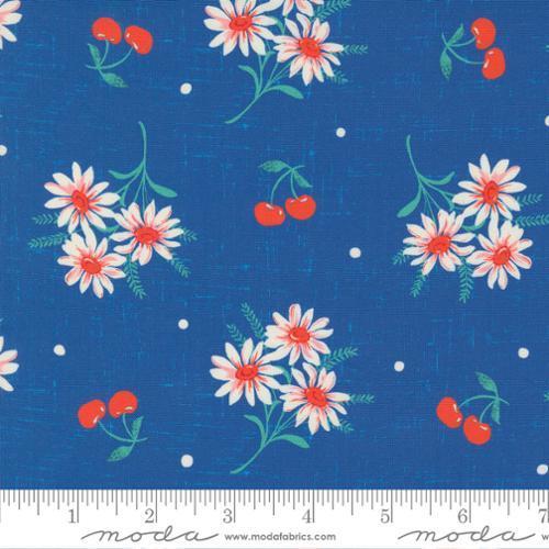 Julia Delft Cherry Daisy