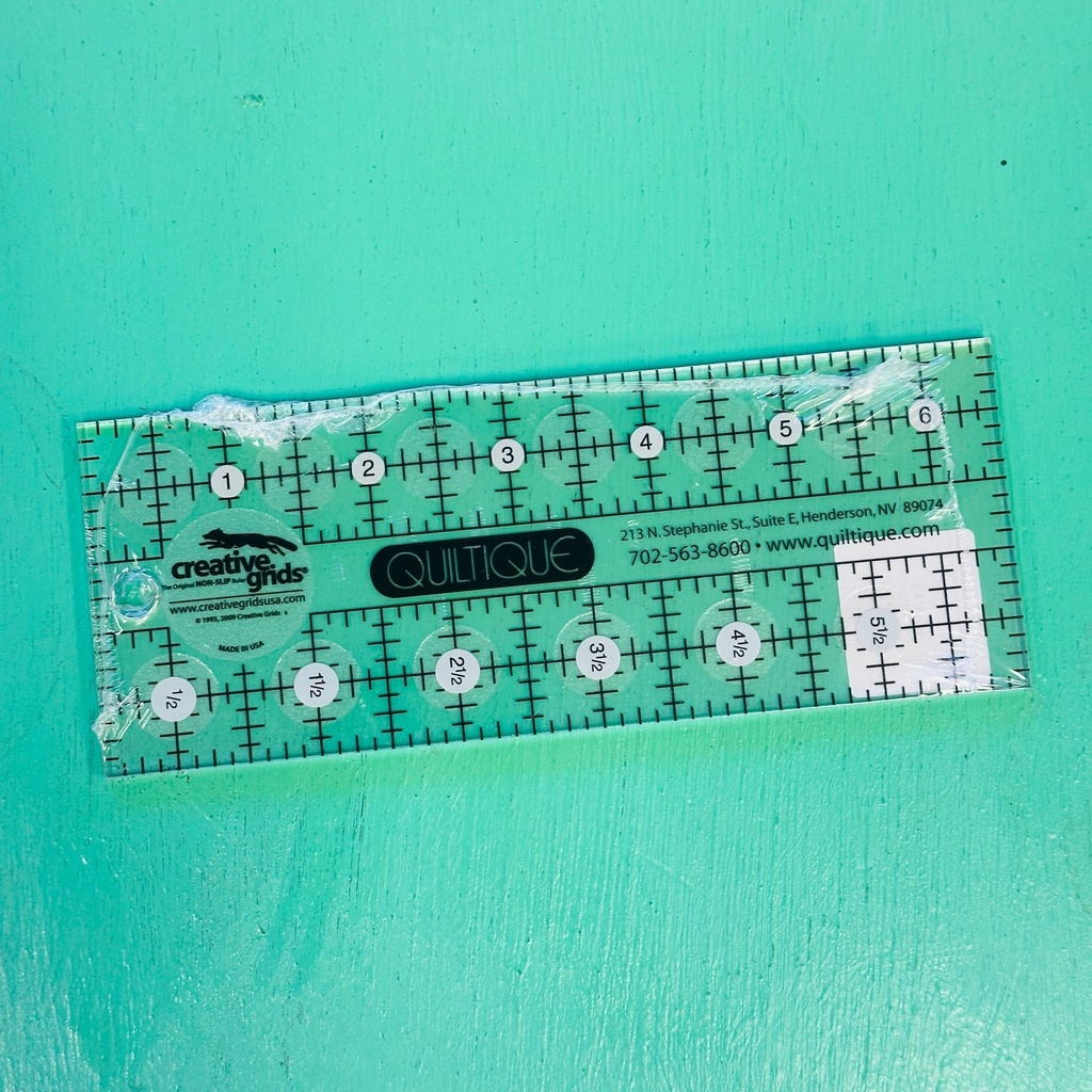 CGR Ruler Quiltique 2.5" x 6.5"