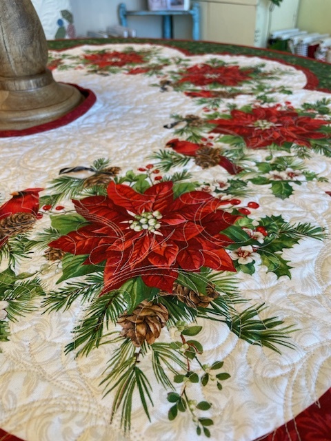 Yuletide Traditions Tree Skirt