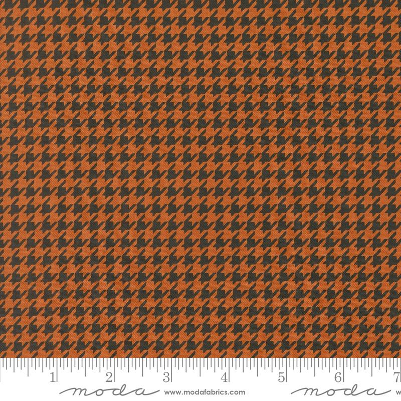 Home Sweet Haunt Houndstooth Rust