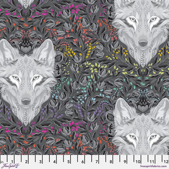 Tula Graywork Wolf of Pink Street Carbon