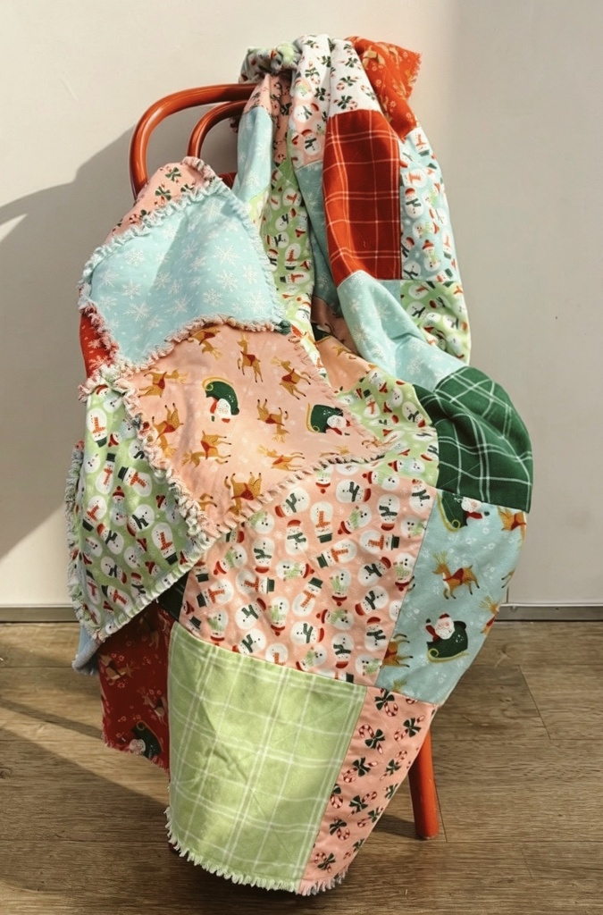 The North Pole Rag Quilt