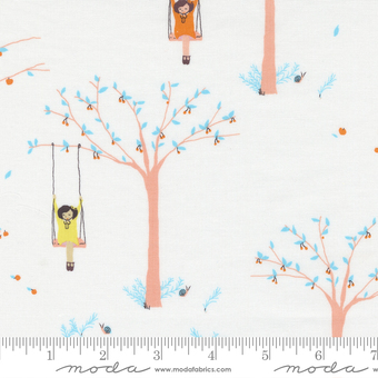 Pips Girl in Tree Milk