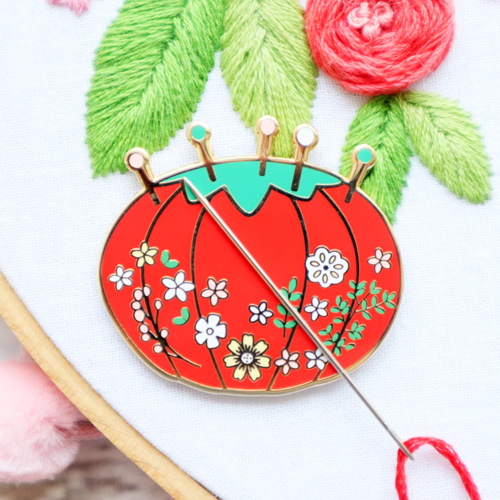 [8474] Floral Vintage Tomato Needle Minder