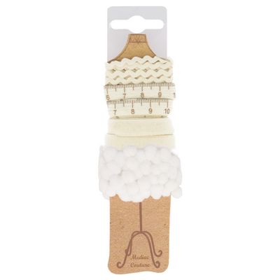 [PFAM6932-841] Mannequin of Assorted Trims Ecru