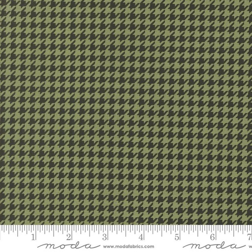 [20918 15] Home Sweet Haunt Houndstooth Moss