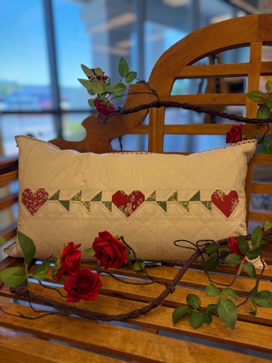 [TildaHeart Garland Pillow] Tilda Heart Garland Pillow